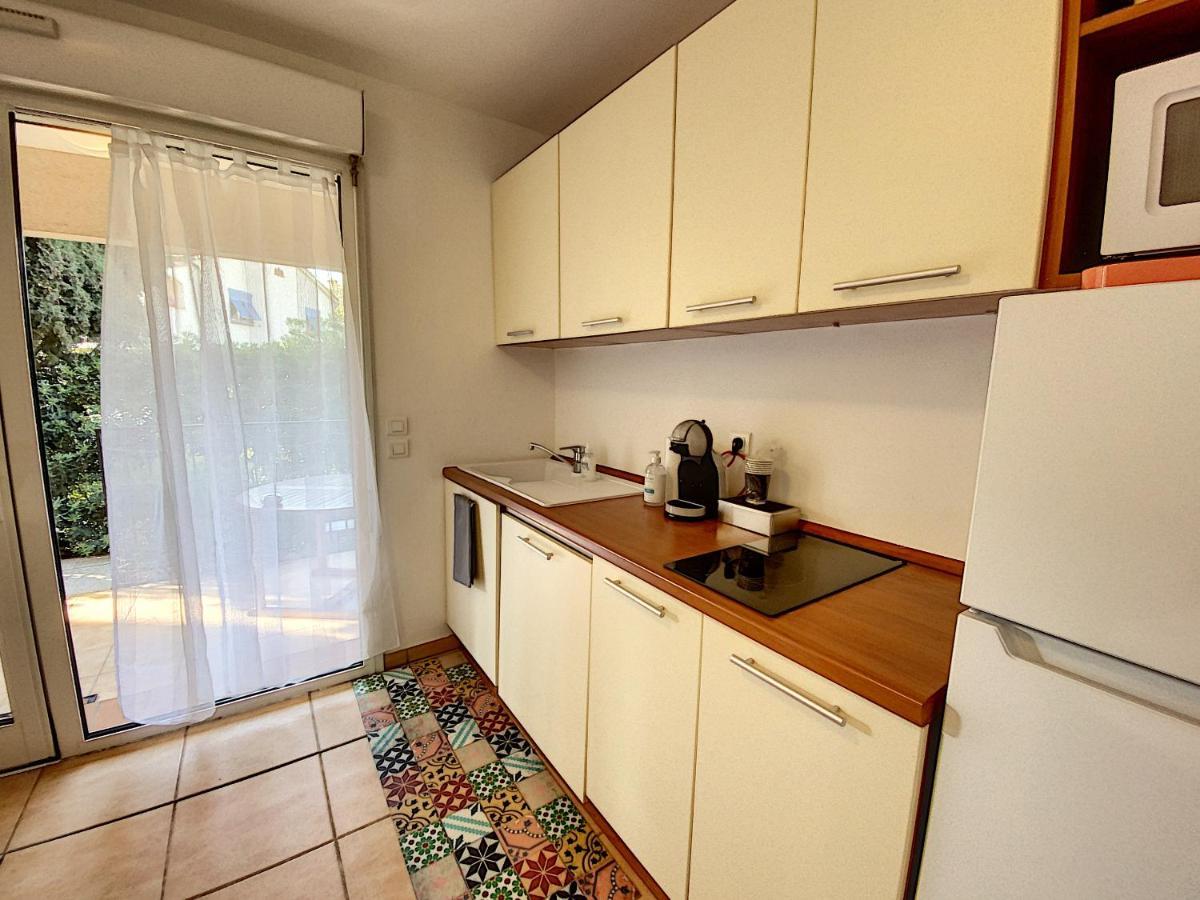 Appartement 2 Pieces Au Coeur Du Cap D'อองทีบส์ ภายนอก รูปภาพ