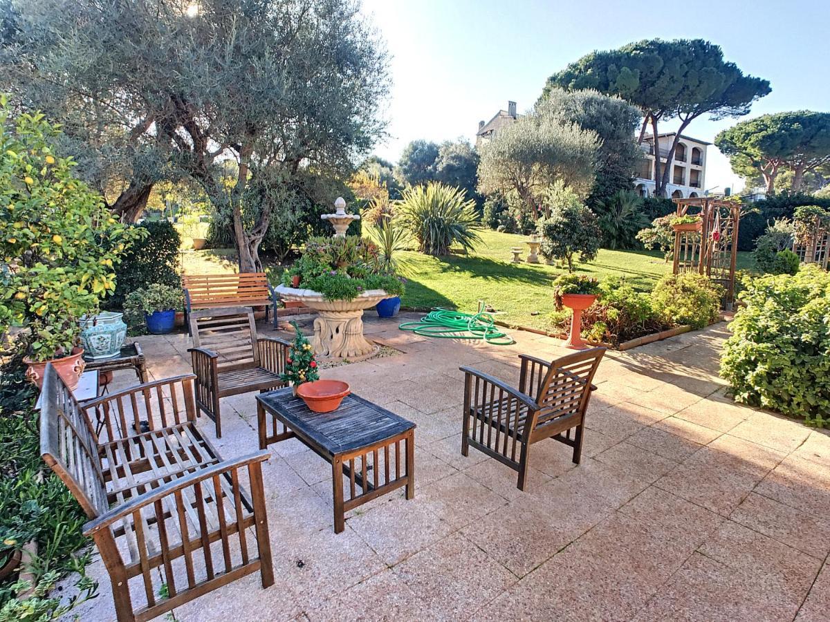 Appartement 2 Pieces Au Coeur Du Cap D'อองทีบส์ ภายนอก รูปภาพ