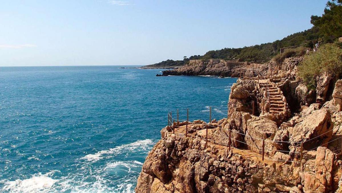 Appartement 2 Pieces Au Coeur Du Cap D'อองทีบส์ ภายนอก รูปภาพ
